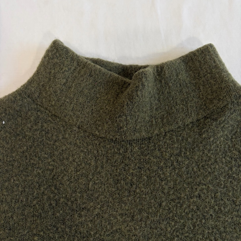 J Crew Olive Green Merino Wool Blend Women's Turtle Neck Sweater Size Large - Picture 7 of 10